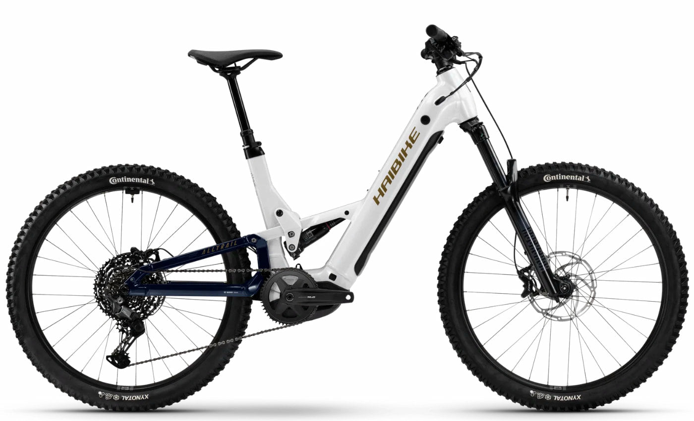 E-Bikes: Haibike  ALLTRAIL 8 Low 27.5 - 27.5 Zoll 600Wh 11K Fully - White Blue Gold